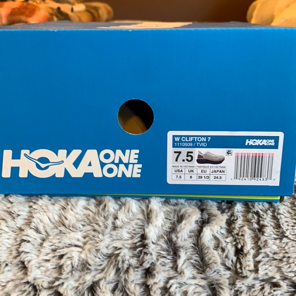 Hoka Clifton 7